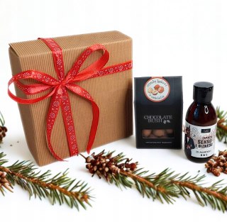 Mini zestaw box prezentowy dla mężczyzny kosmetyki orzechy