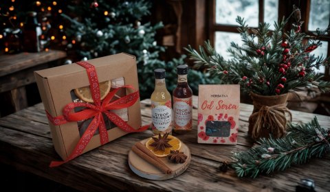 Świąteczny box prezentowy syrop herbata