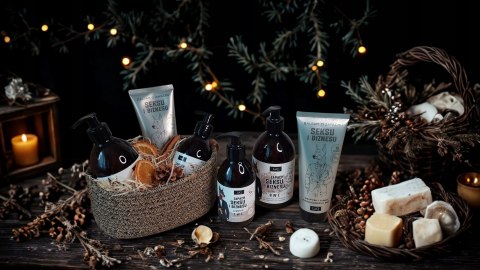Świąteczny kosz prezentowy dla niego kosmetyki naturalne