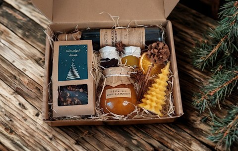 Świąteczny zestaw box prezentowy, syrop, konfitury, herbata
