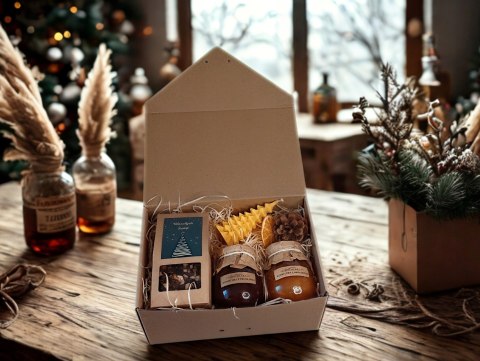 Świąteczny zestaw kosz prezentowy herbata konfitury świeca