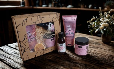 Zestaw box prezentowy dla kobiety peeling balsam żel