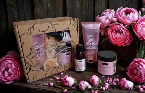 Zestaw box prezentowy dla kobiety peeling balsam żel
