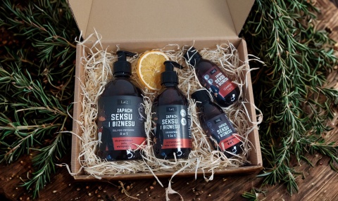 Zestaw box prezentowy dla mężczyzny kosmetyki szampon żel