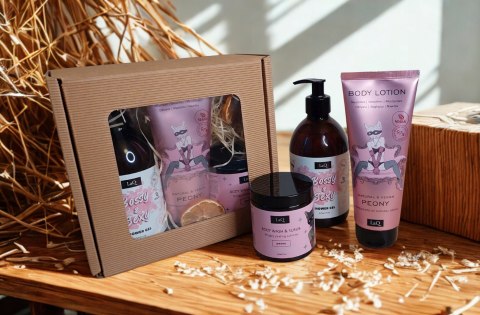 Zestaw box prezentowy dla niej kosmetyki