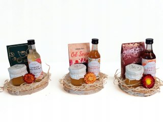 Zestaw na drewienku mini box herbatka miód syrop