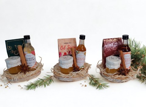 Zestaw na drewienku świąteczny mini box herbatka miód syrop