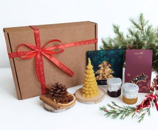 Zestaw prezentowy świąteczny box czekolada herbata świeca